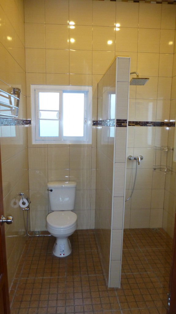 A bungalow's bathroom